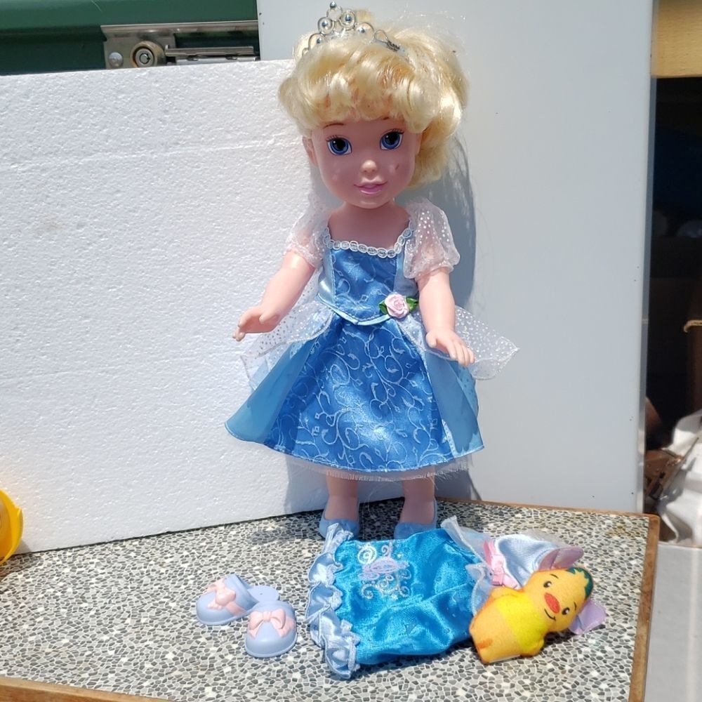 Cinderella Doll w/ Dress Nightgown Shoes Slippers